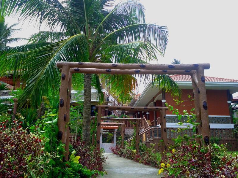 Готель Jannah Glycel Beach House Ґімарас Екстер'єр фото