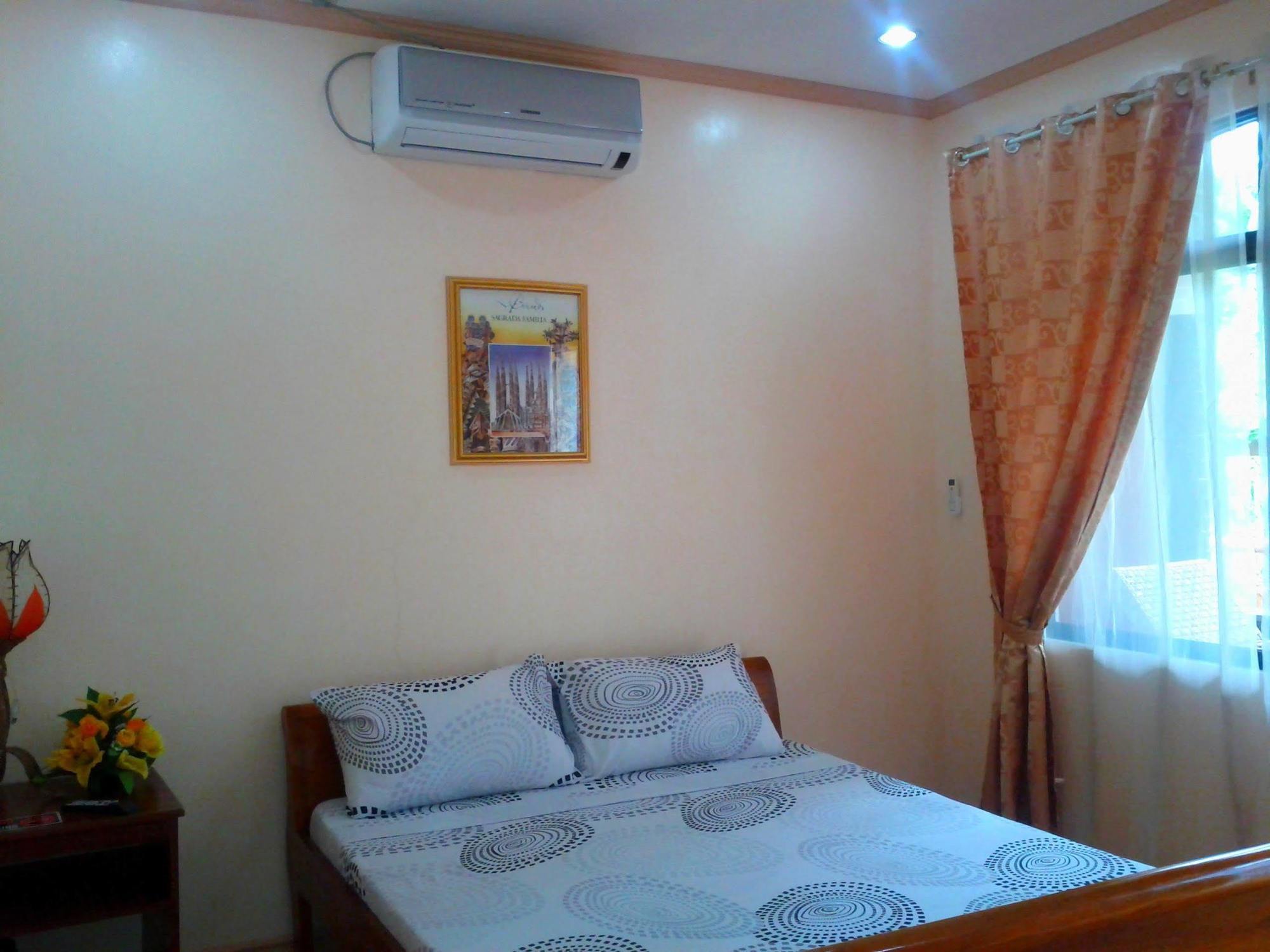 Готель Jannah Glycel Beach House Ґімарас Екстер'єр фото