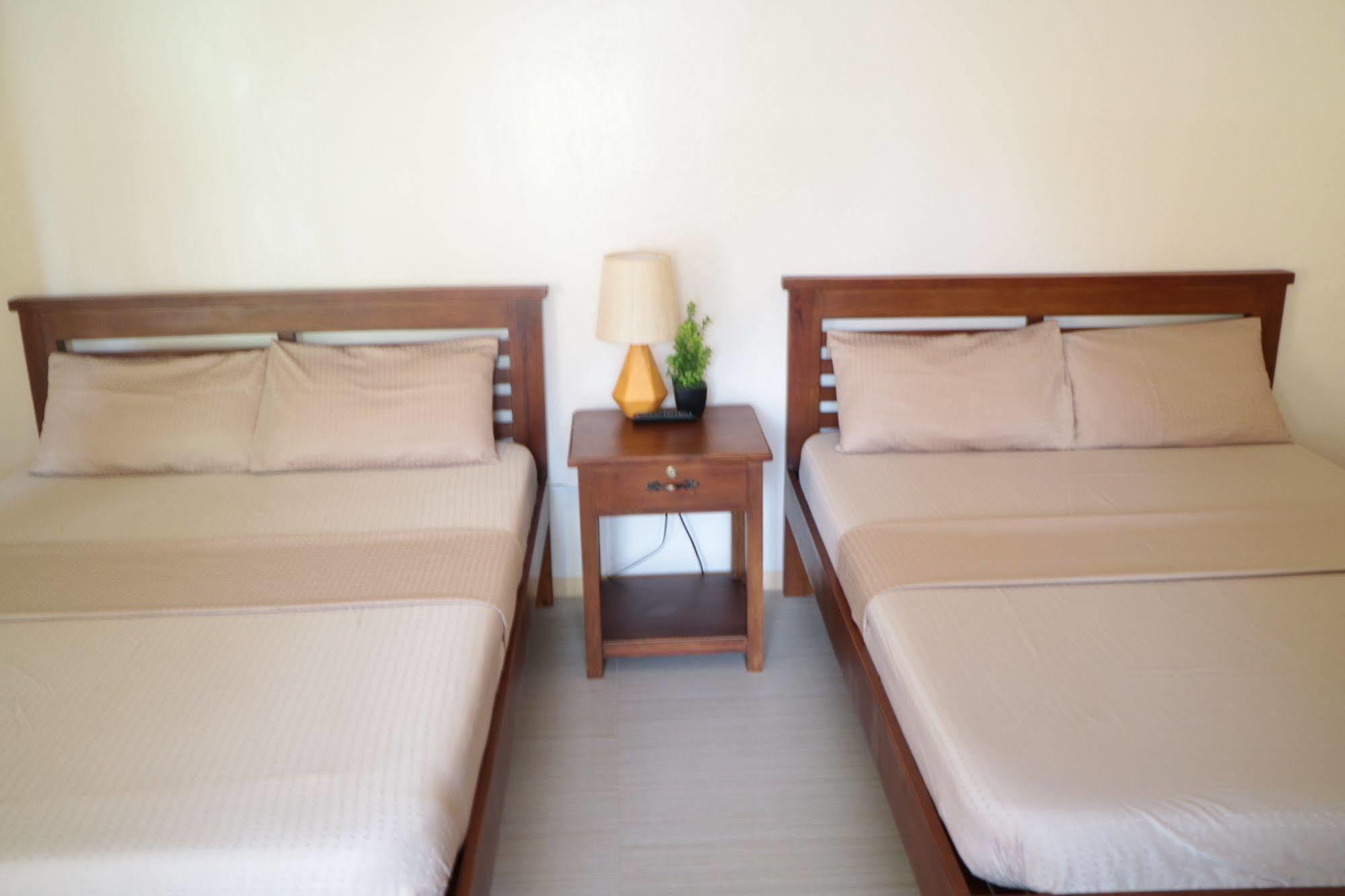 Готель Jannah Glycel Beach House Ґімарас Екстер'єр фото