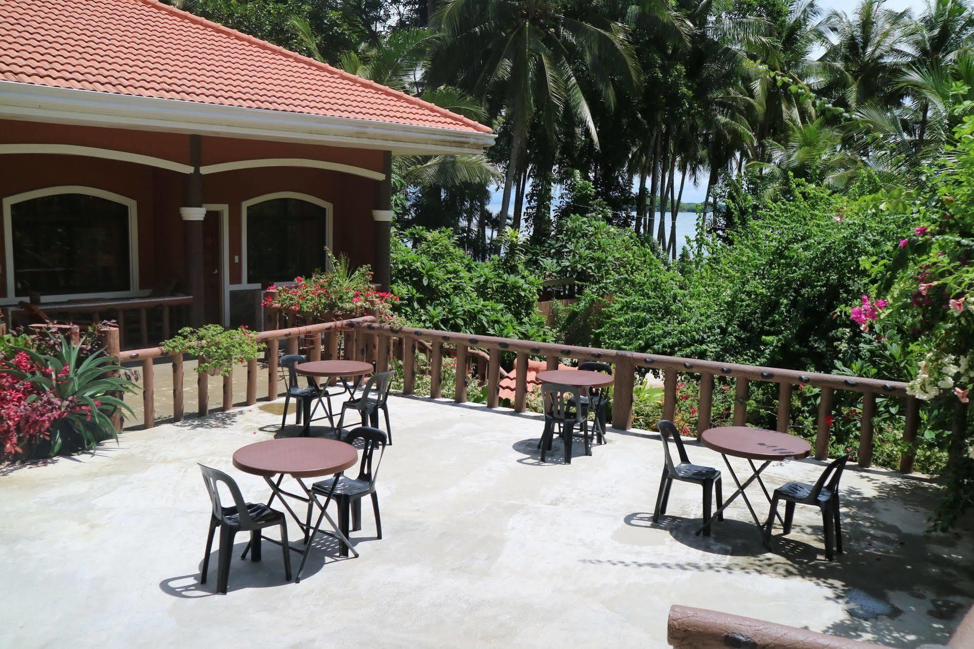 Готель Jannah Glycel Beach House Ґімарас Екстер'єр фото